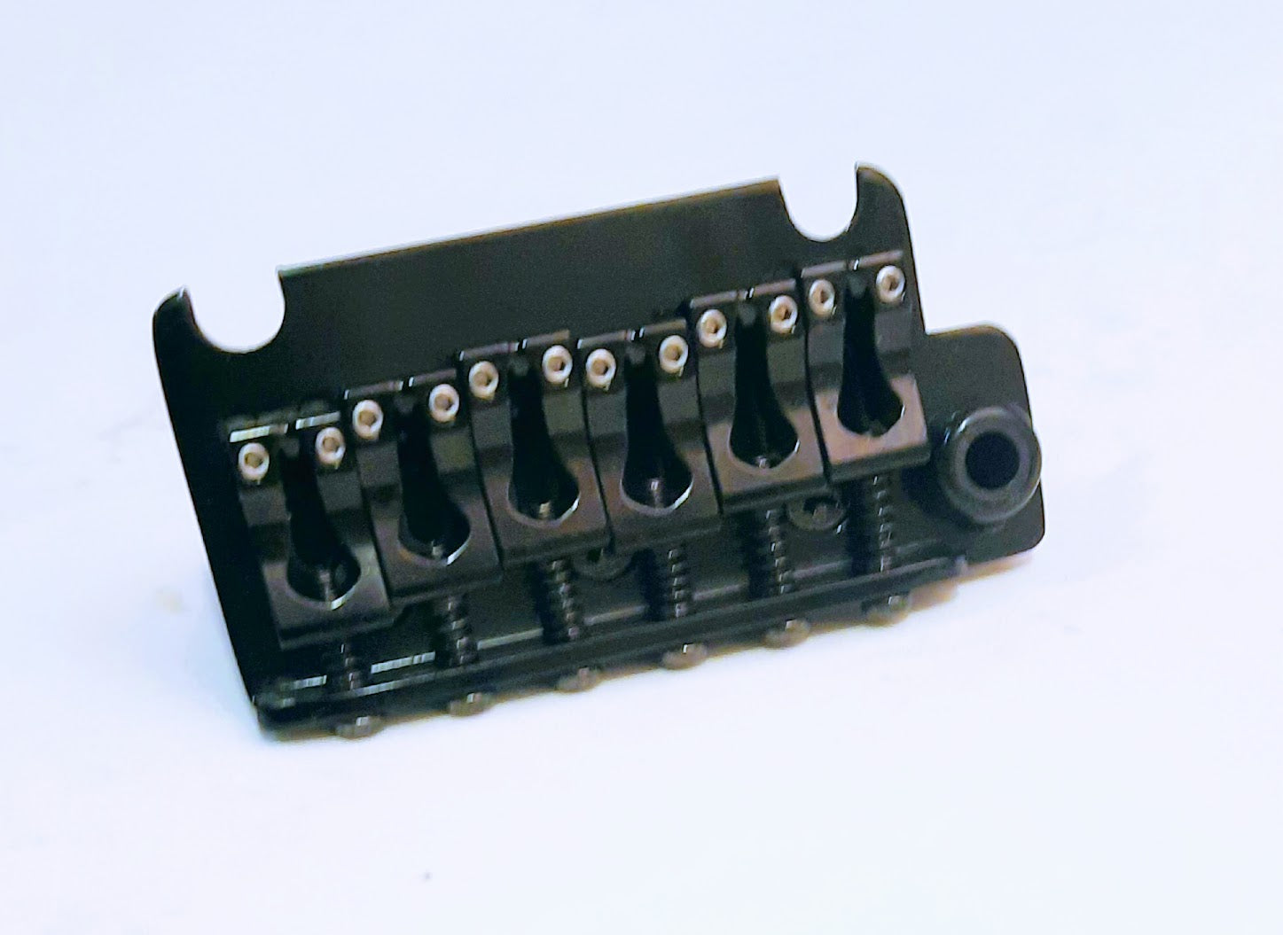 Puente Gotoh Multi-Tonal Dorado para Bajo 4 cuerdas