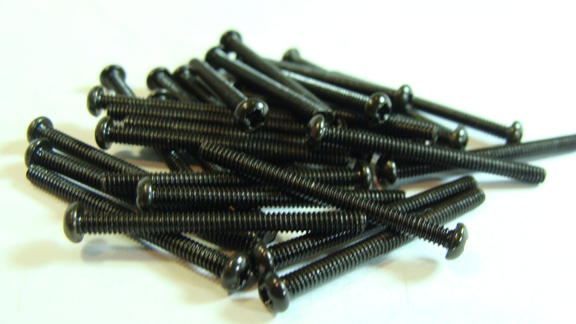 Tornillos para Regular Altura para Pickups Humbucker Epiphone Negros (Bolsa de 4)