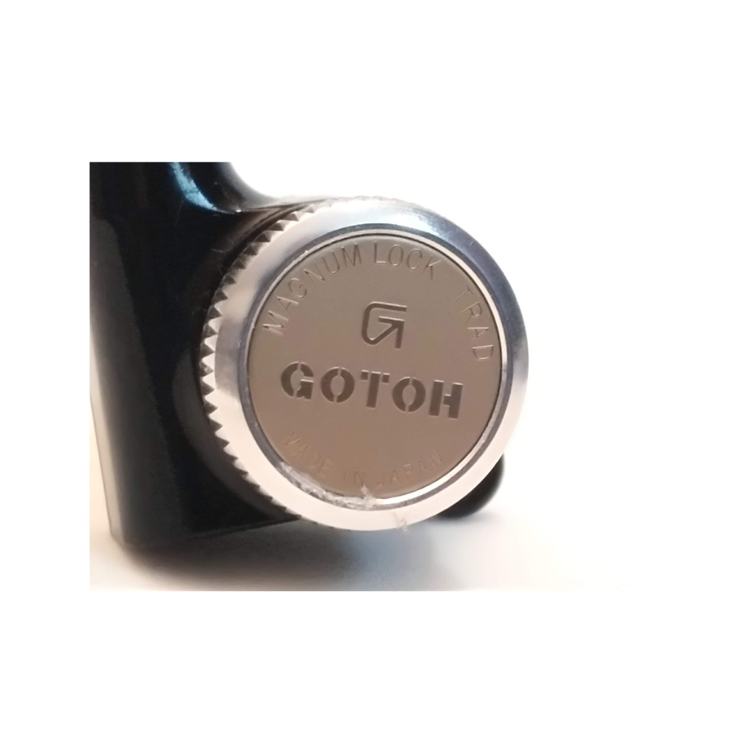 Maquinaria Gotoh color Negro Locking 7 en línea